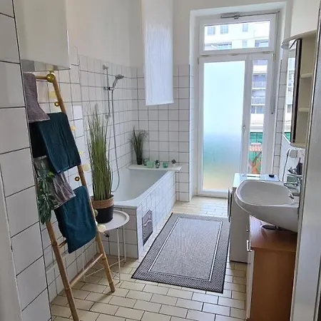 Geraumiger-altbau Hauptbahnhof